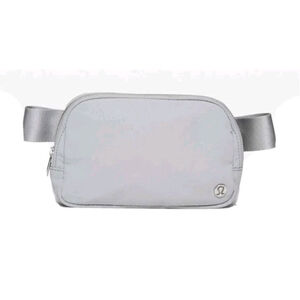 LuluLemon Everywhere Belt Bag